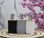 ⁦موزع صابون وشامبو سائل بتأثير رخامي (Marbled Dispenser) مع مضخة روز جولد.⁩ - الصورة ⁦2⁩