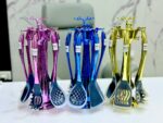 ⁦طقم توزيع سيليكون حراري متكامل مع حامل دوار (Silicone Kitchen Utensils Set with Rotating Stand) من ماركة SMART CARGO.⁩ - الصورة ⁦2⁩