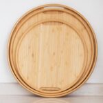 طقم صواني تقديم خشبية دائرية من الخيزران (البامبو) مع مقابض مدمجة (Round Bamboo Serving Trays Set with Integrated Handles).