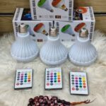 لمبة الإضاءة الذكية الملونة RGB مع مكبر صوت بلوتوث وجهاز تحكم عن بعد (LED Music Bulb with Bluetooth Speaker & Remote/App Control).