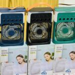 مروحة تبريد محمولة برذاذ ماء وإضاءة LED – Mini Cooling Fan