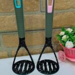 هراسة بطاطس بلاستيكية / سيليكون بتصميم مرقط (Potato Masher).