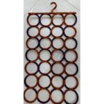 شماعة دائرية لتنظيم الأوشحة، الإيشاربات، والأحزمة (Velvet Scarf and Belt Organizer Hanger).