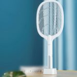مضرب الحشرات الكهربائي القابل لإعادة الشحن مع قاعدة شحن (Electric Mosquito Swatter / Bug Zapper Racket).