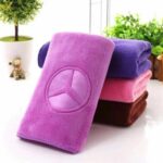 منشفة سيارة أو قطعة قماش تنظيف من المايكروفايبر بشعار مرسيدس (Microfiber Car Cleaning Towel with Mercedes Logo).