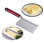 ⁦سكين أو قطاعة الخضار المتعرجة بشفرة ستانلس ستيل ومقبض خشبي (Wavy French Fry Cutter / Crinkle Cutter).⁩ - الصورة ⁦2⁩
