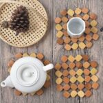 قاعدة أكواب خشبية عازلة للحرارة – تصميم سداسي مرن