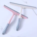 ممسحة زجاج ومرايا يدوية ذات شفرة سيليكون (Silicone Glass Window & Mirror Squeegee).
