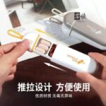 ⁦منظم أدوية وحبوب محمول بثلاثة أقسام مع حبل تعليق (Portable 3-Compartment Pill Organizer Box with Lanyard).⁩ - الصورة ⁦2⁩