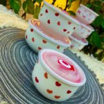 طقم أوعية حفظ طعام زجاجية دائرية بغطاء بلاستيكي محكم (أشكال قلوب) (Round Glass Food Storage Bowls Set with Plastic Lids - Hearts Design).
