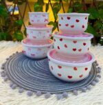 ⁦طقم أوعية حفظ طعام زجاجية دائرية بغطاء بلاستيكي محكم (أشكال قلوب) (Round Glass Food Storage Bowls Set with Plastic Lids - Hearts Design).⁩ - الصورة ⁦2⁩